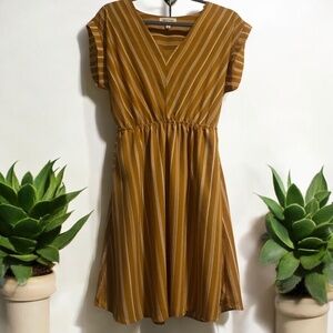 Monteau Women’s Dress Yellow Stripes Pockets Cap Sleeve M